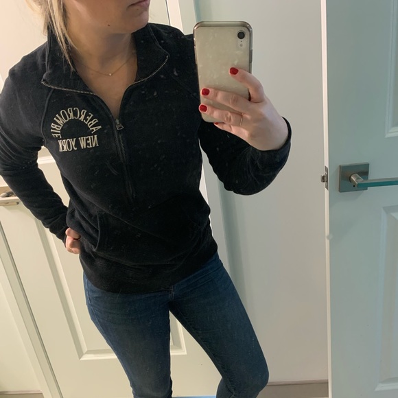 Abercrombie quarter zip black sweater size M - Picture 4 of 6